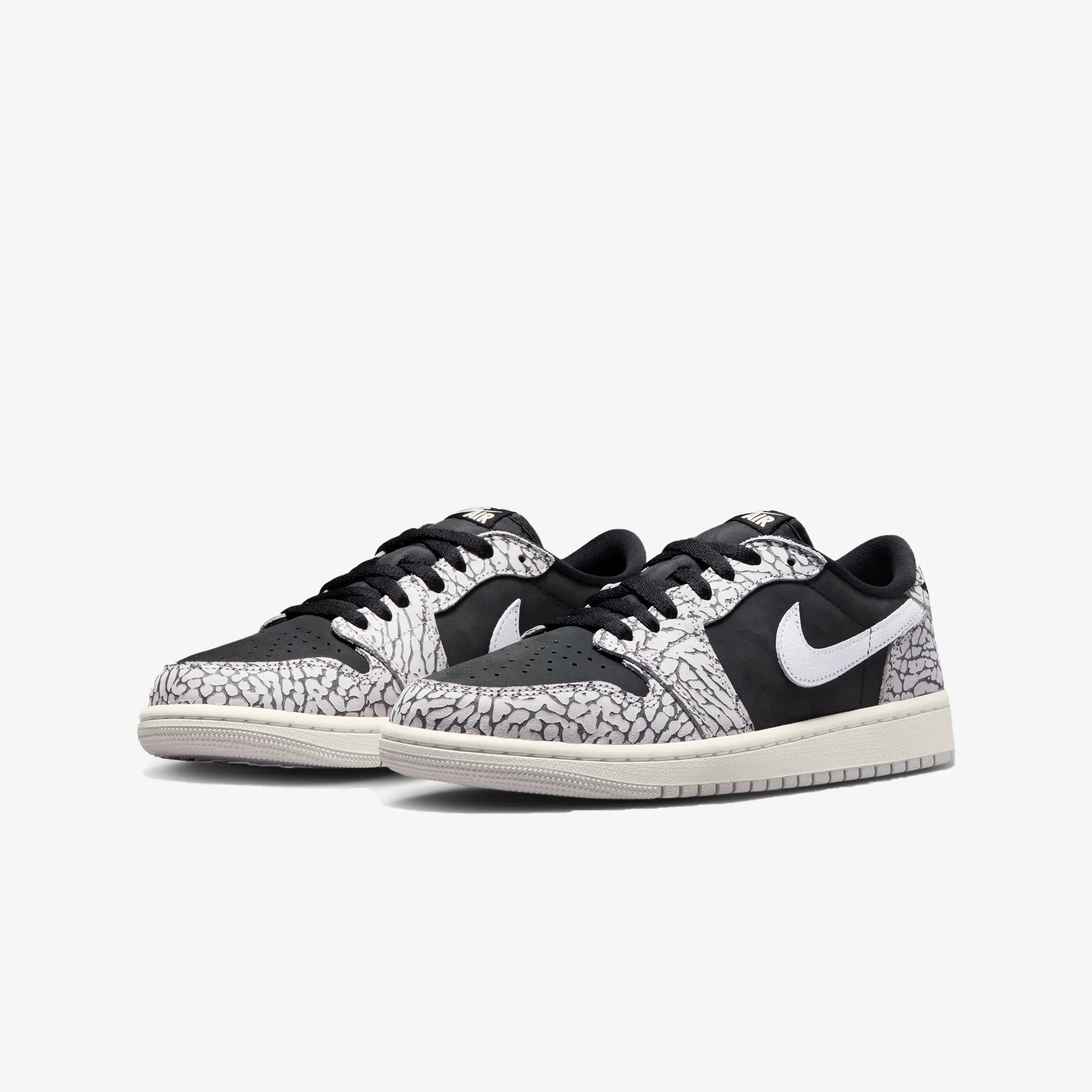 AIR JORDAN 1 RETRO LOW OG 'BLACK/MUSLIN-TECH GREY-WHITE'